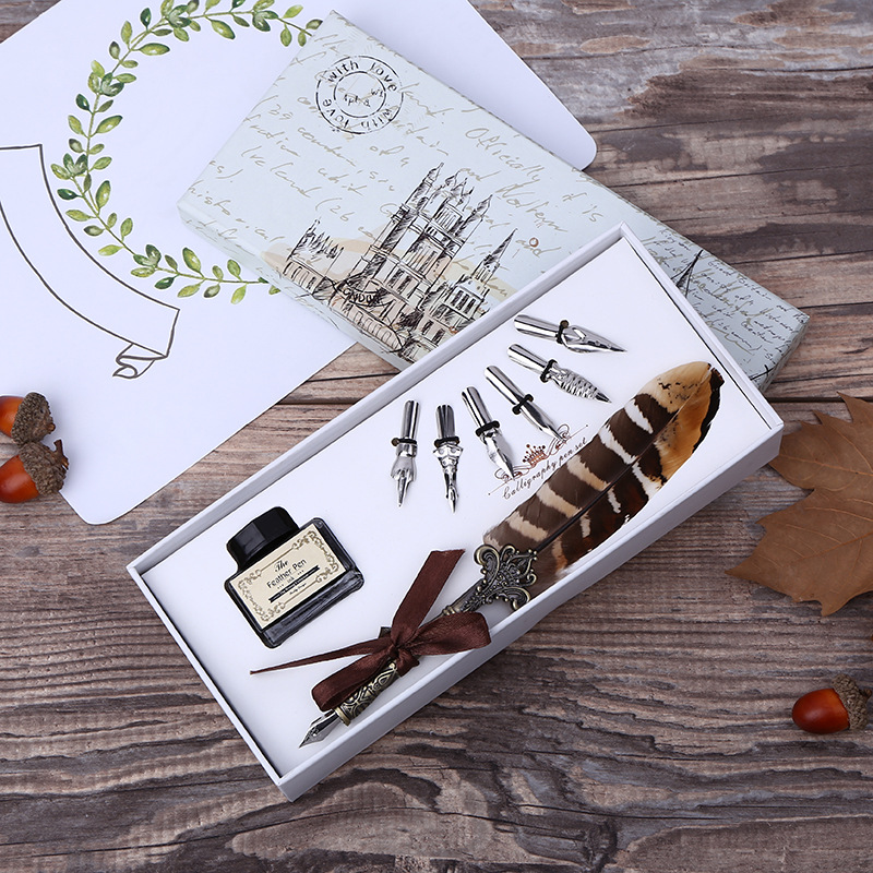 Retro Feather Dip Pen Writing  - огляд і ціна Footprint Ink Kit
